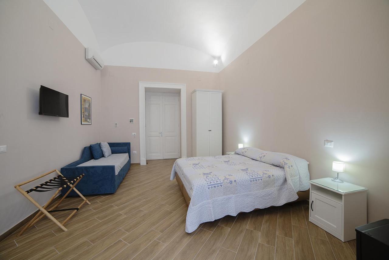 B&B Galleria Principe Di Napoli المظهر الخارجي الصورة