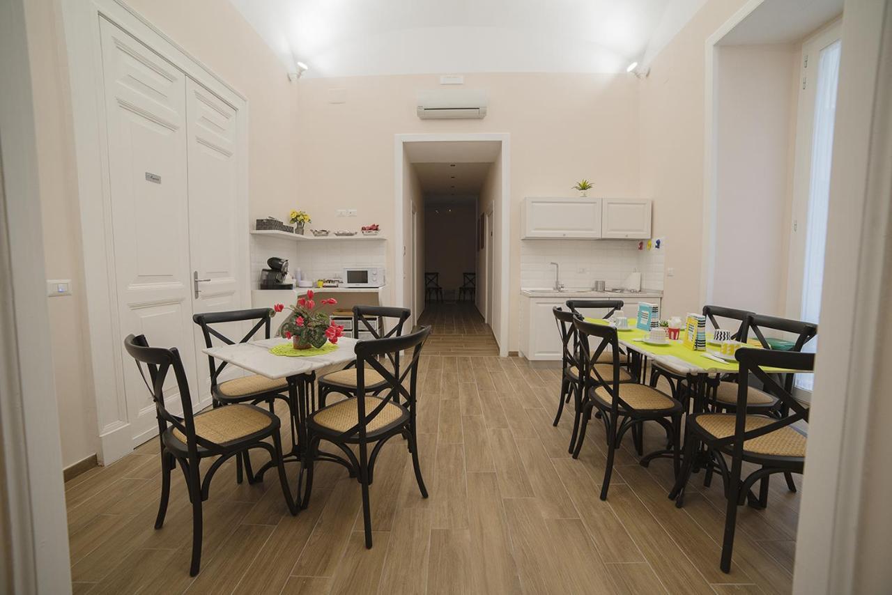 B&B Galleria Principe Di Napoli المظهر الخارجي الصورة