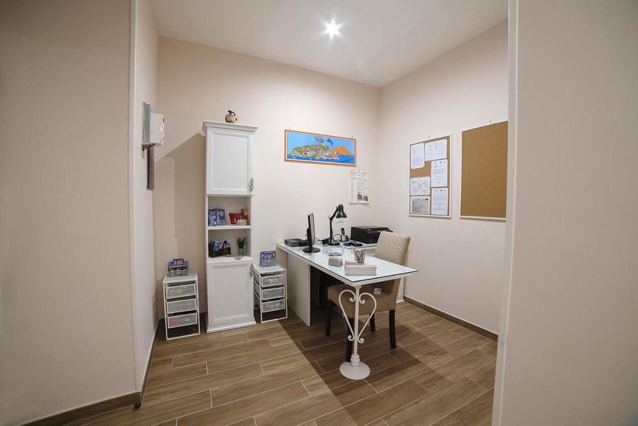 B&B Galleria Principe Di Napoli المظهر الخارجي الصورة