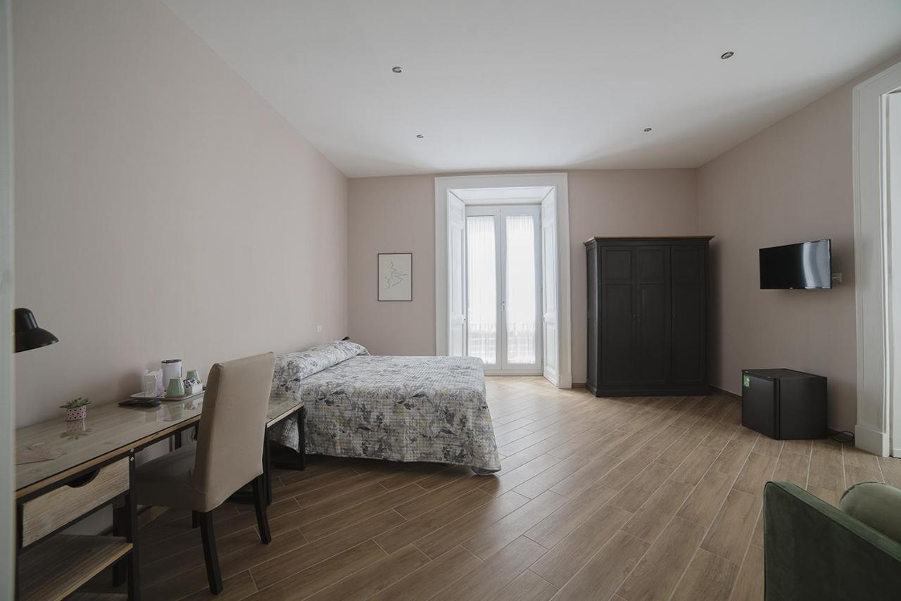 B&B Galleria Principe Di Napoli المظهر الخارجي الصورة